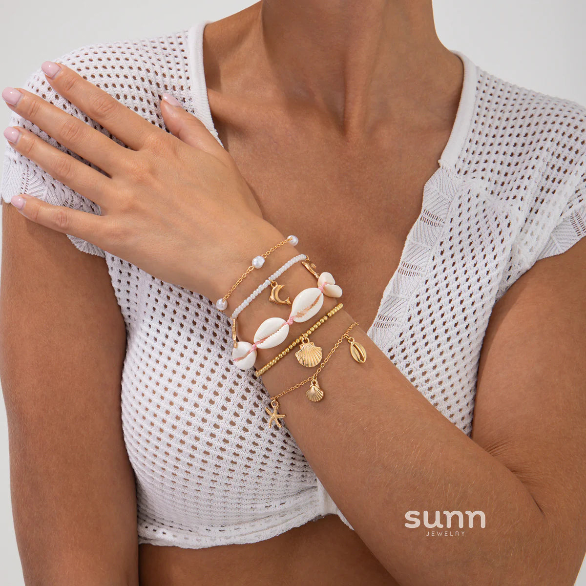 Airabella Stackable Shell Bracelet Set