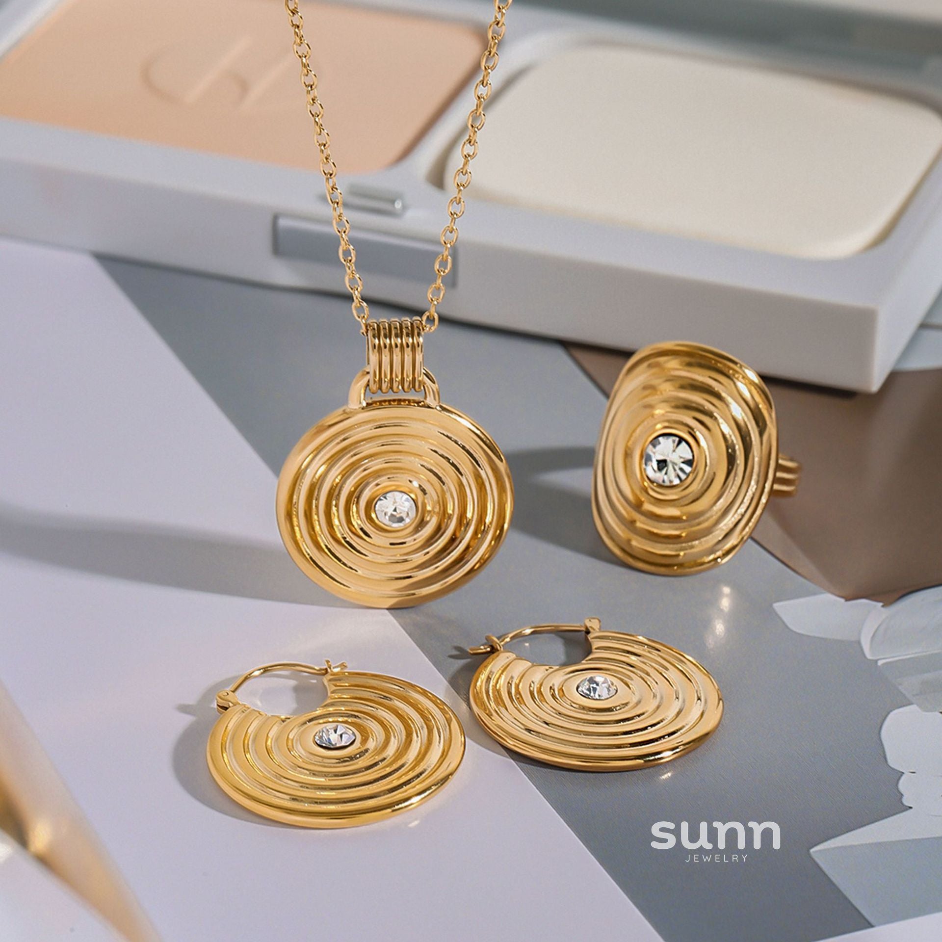 Aitanna Oval Diamond Jewelry Set [2AMDXQUI]