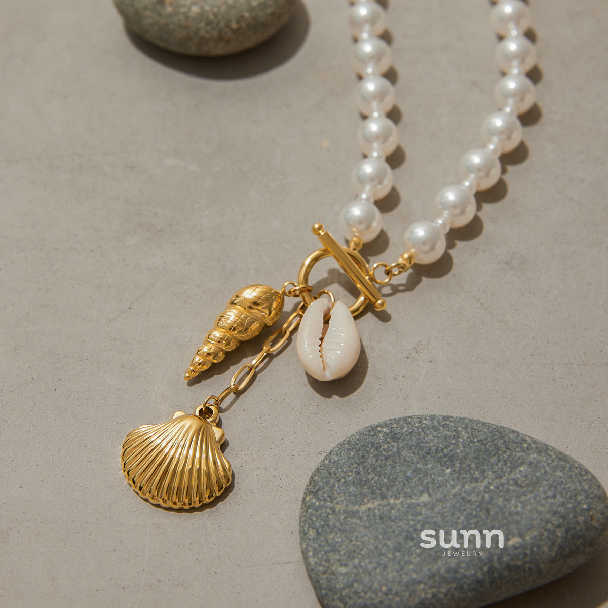Aitanna Pearl Shell Necklace [MMU9J26H]