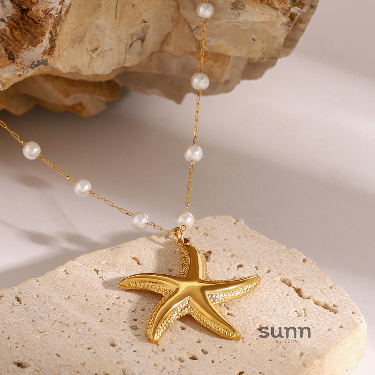 Aithana Pearl Starfish Necklace [QRG48D08]