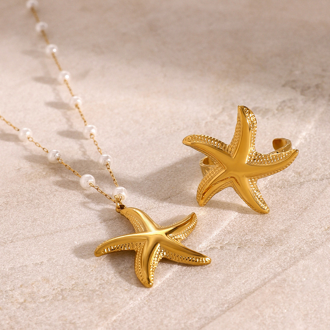 Aithana Pearl Starfish Necklace [ASDHTWF7]