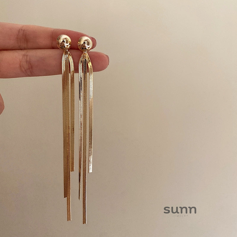 Aivah Serpent Chain Earrings [8VI95CU5]
