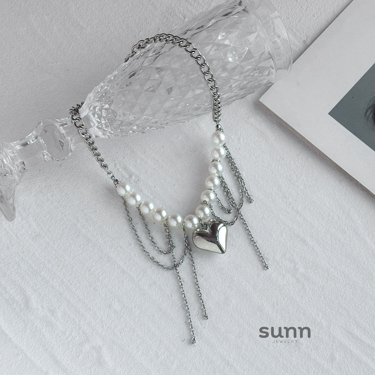 Aiya Irregular Pearl Heart Necklace [VI0D6AIP]