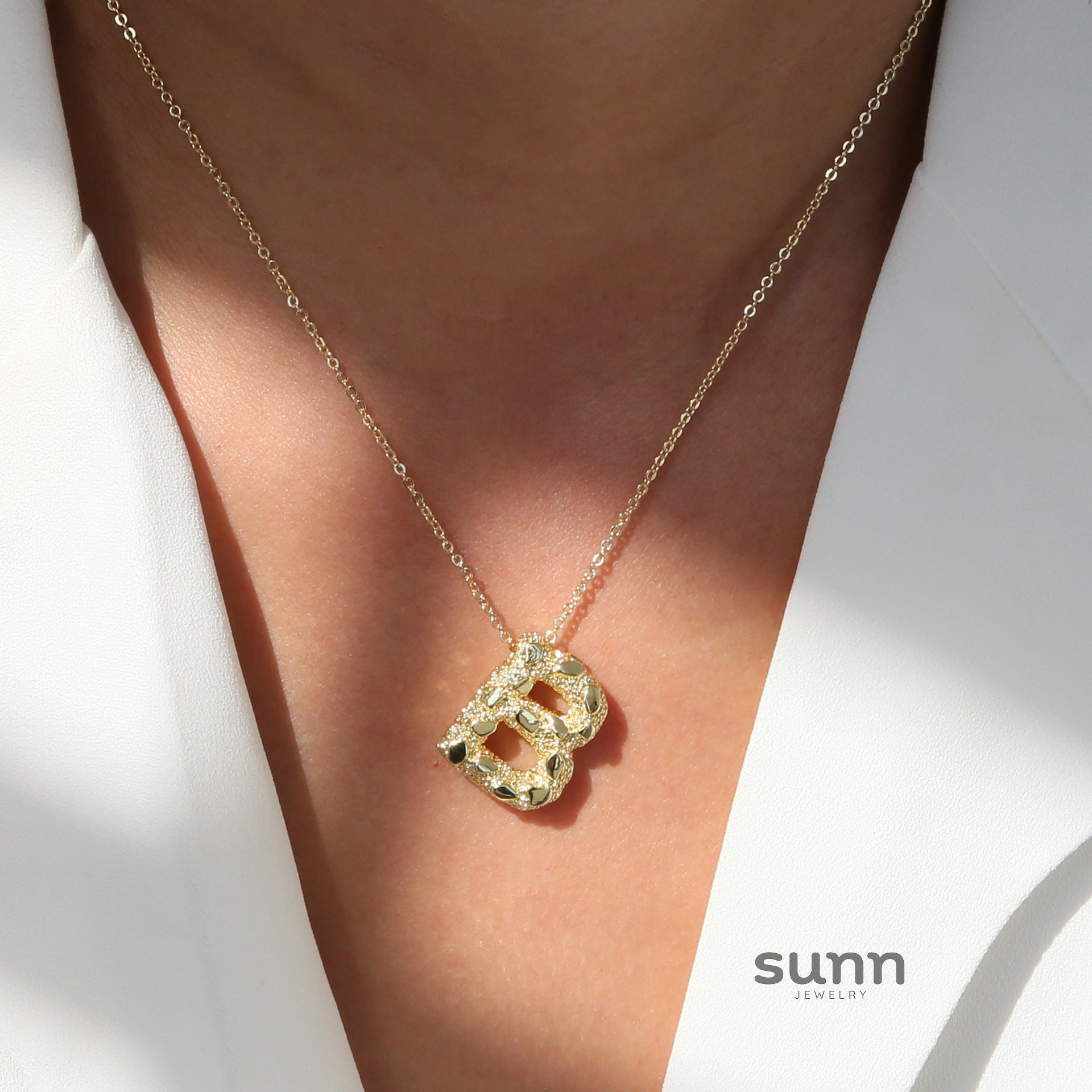 Akari Bubble Letter Necklace [T84EFXUB]