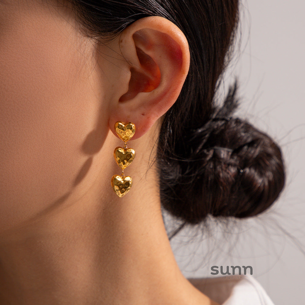 Akari Sculpted C-Hoop Earrings [S75XIYCE]