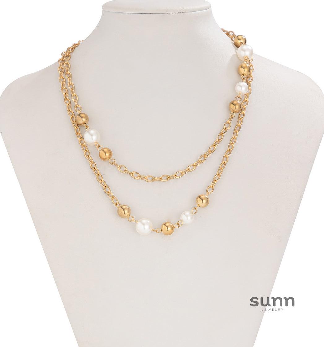 Akayla Layered Pearl Flower Necklace [BIA0ZV0X]
