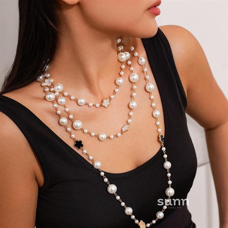 Akayla Layered Pearl Flower Necklace [9HT5HBDB]