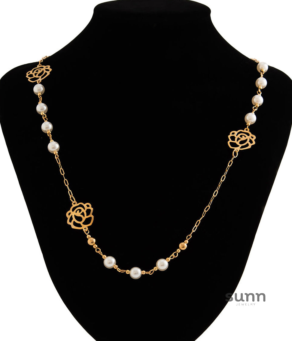 Akayla Layered Pearl Flower Necklace [S6A3NYNW]