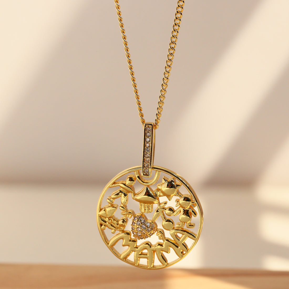 Ala Mama Heart Pendant Necklace [UFJNHC5E]