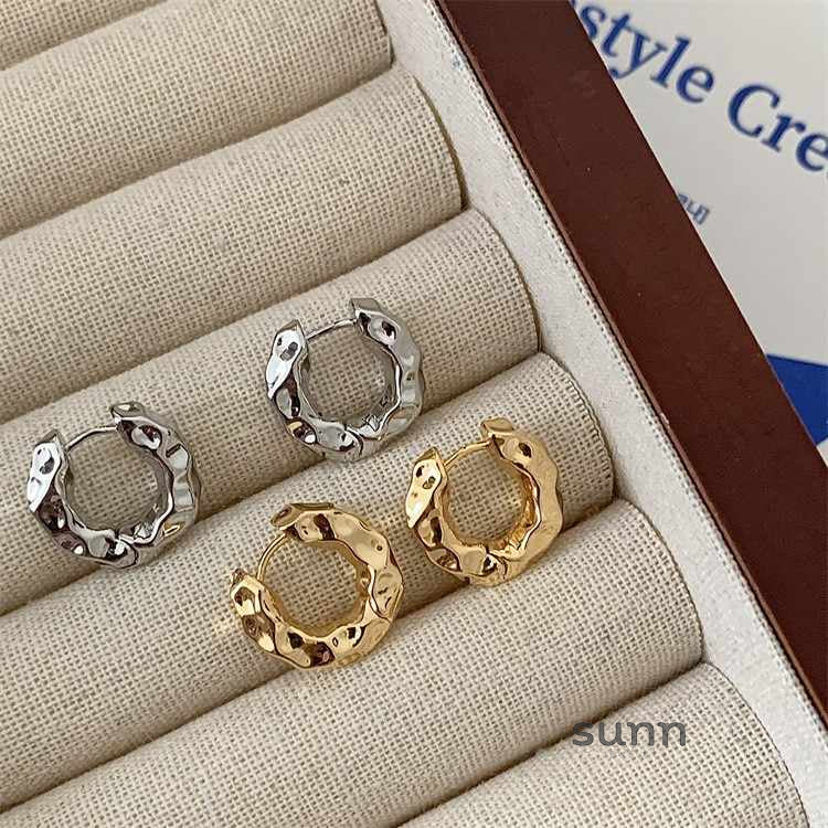 Alaiah Textured Hoop Earrings [0B4DC1TY]