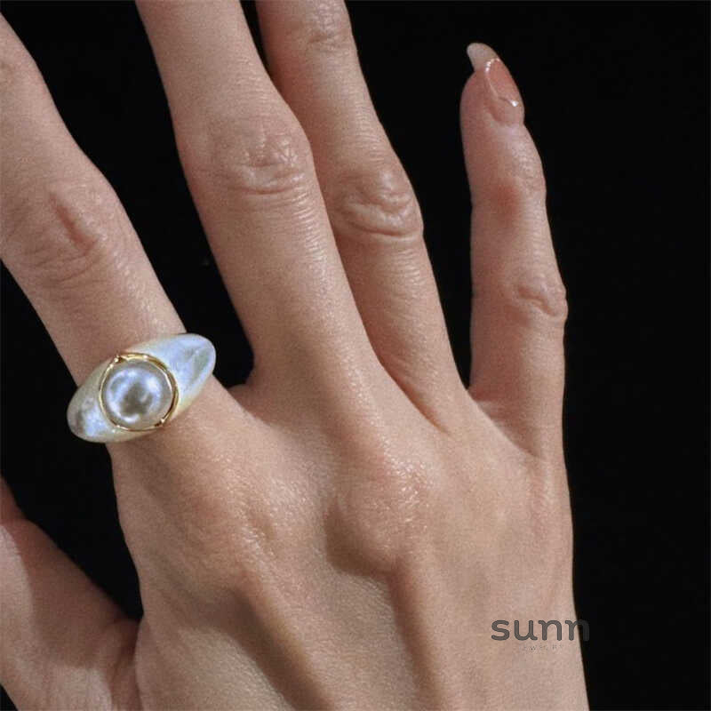 Alainah Mother-of-Pearl Ring [C8WP35GN]