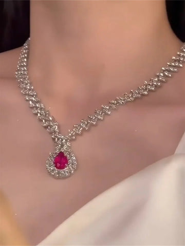 Alainna Waterdrop Rhinestone Choker