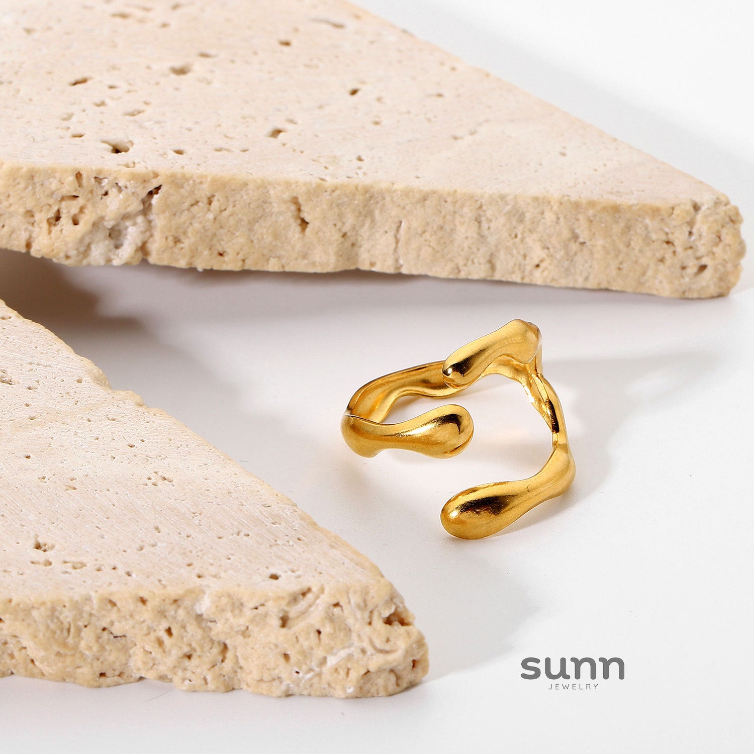 Alanie Geometric Staggered Ring [4OGPEURA]