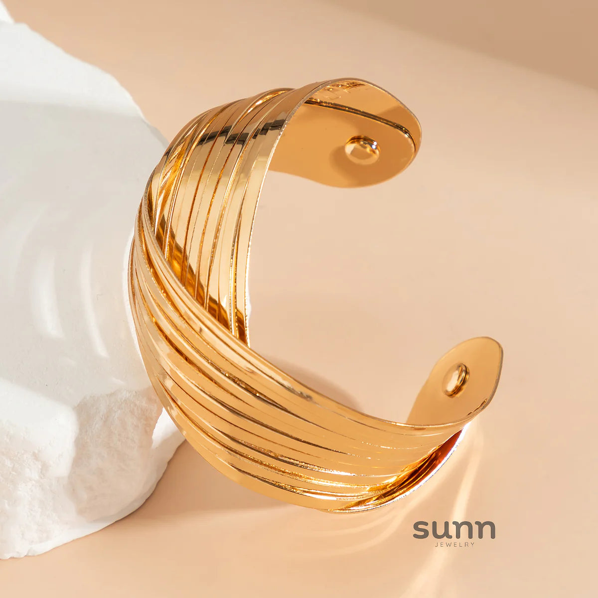 Alanie Open Loop Bangle