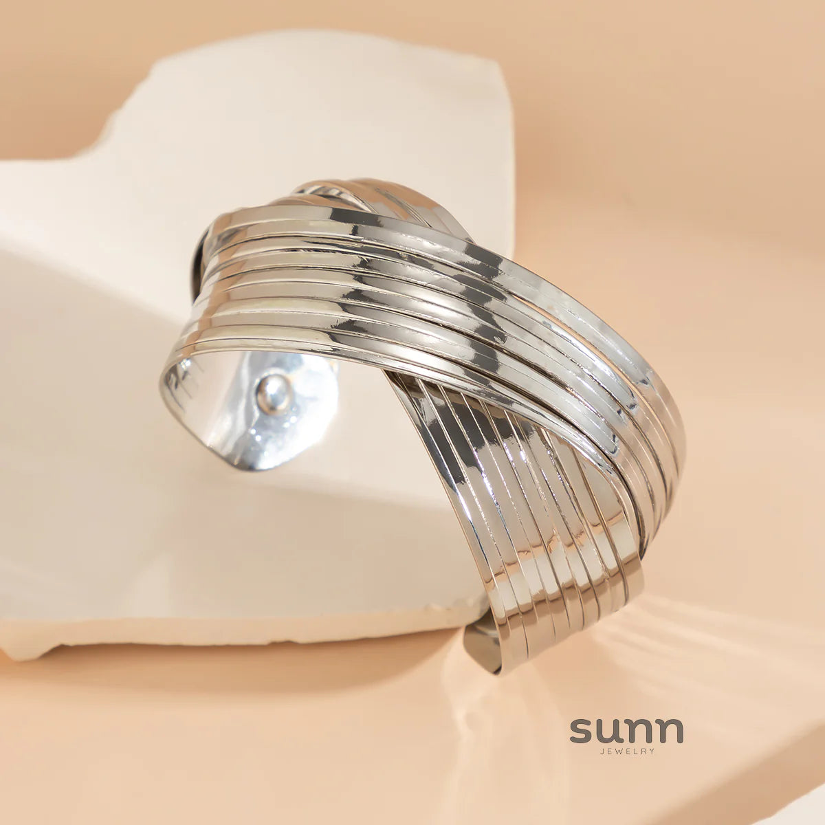 Alanie Open Loop Bangle