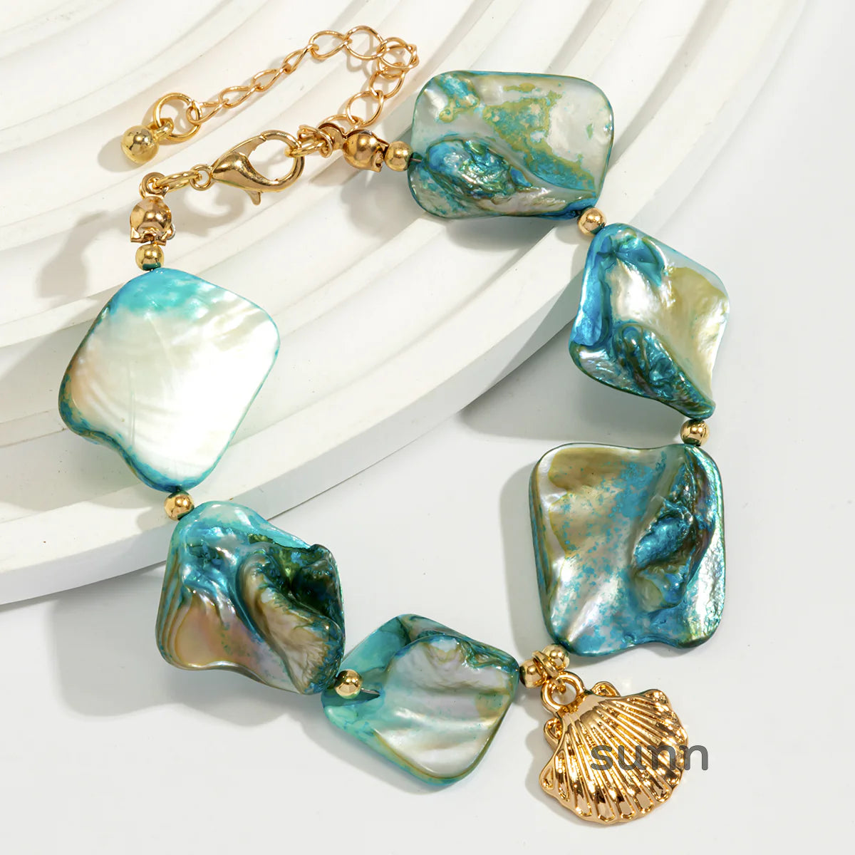 Alaura Scallop Charm Chain