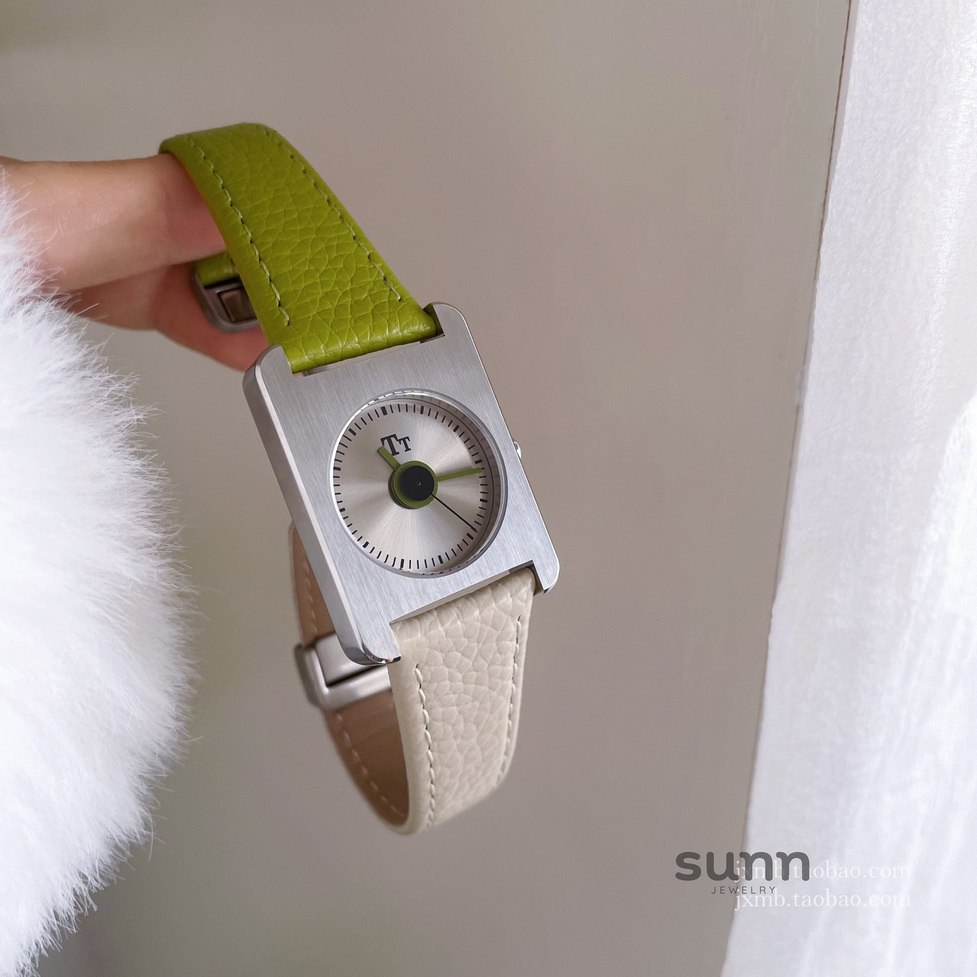Alayjah Square Leather Strap Watch [5TTS375Y]