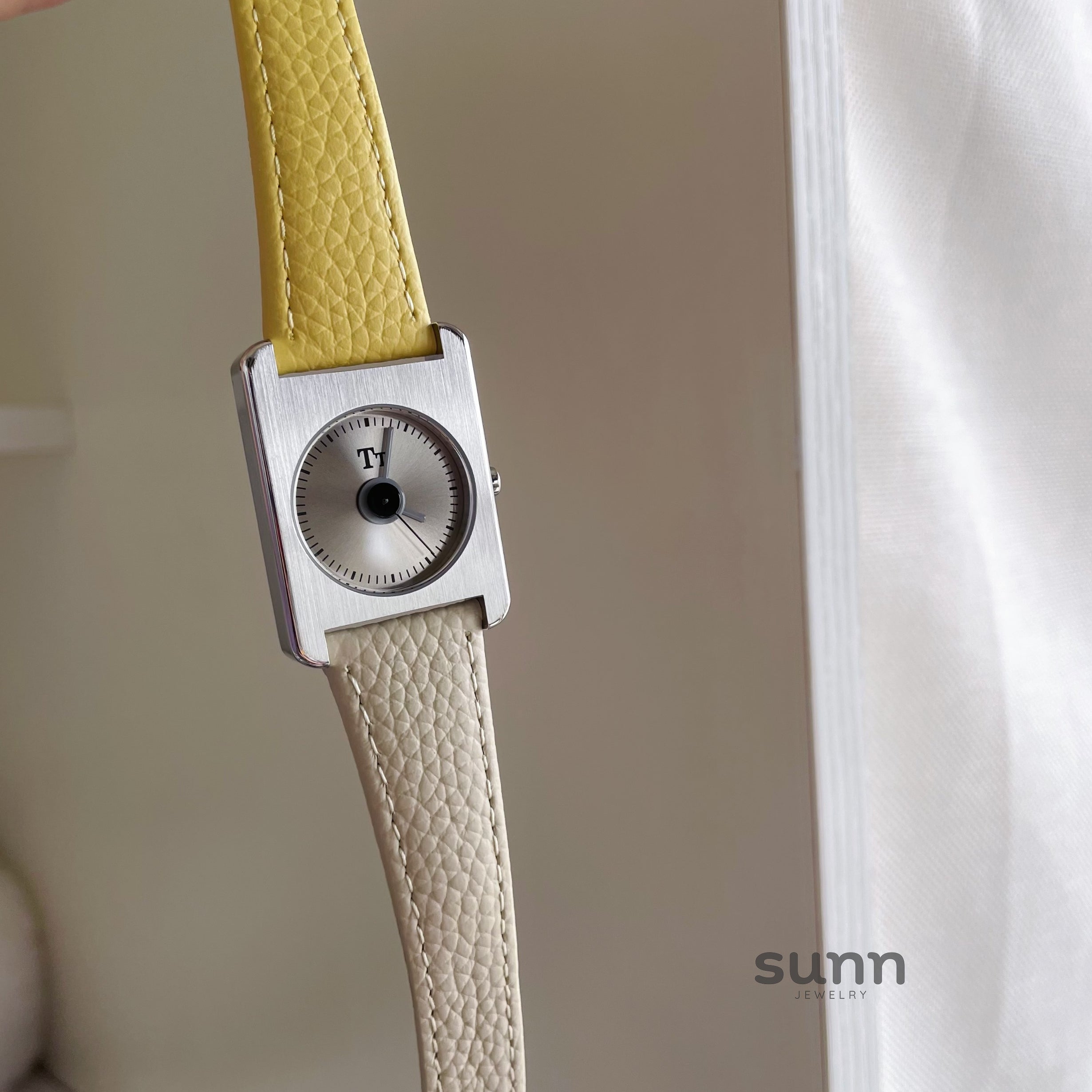 Alayjah Square Leather Strap Watch [1KTREC17]