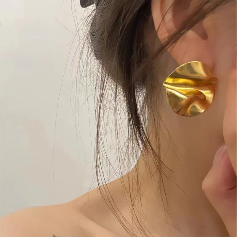 Alayshia Sculpted Hoop Earrings