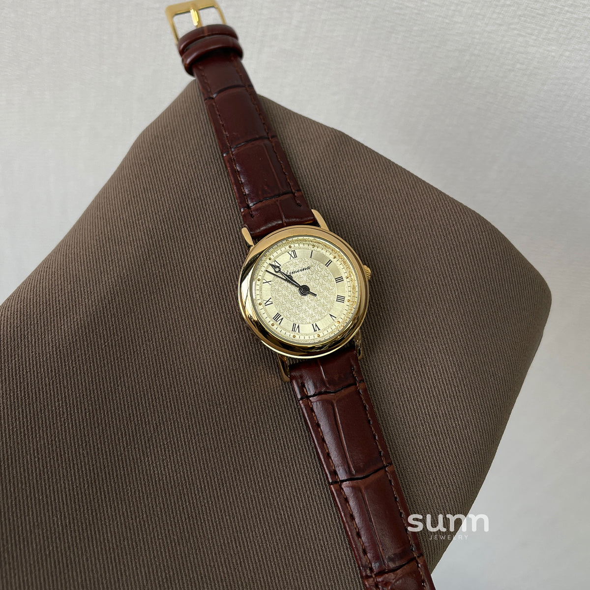 Alaysia Classic Leather Watch [TKFZ26WN]