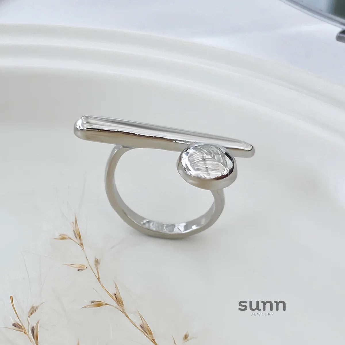 Alba Minimalist Orb Ring