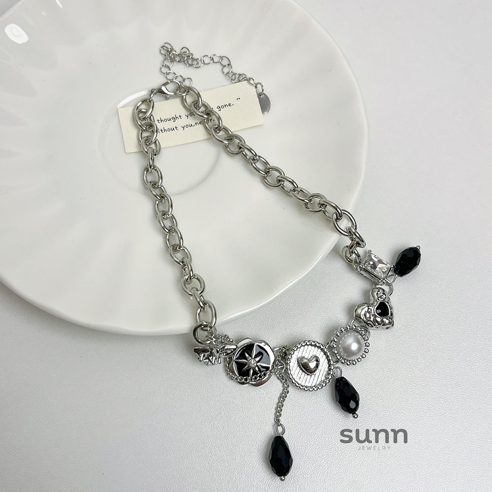 Alecia Crystal Button Heart Necklace [9QU4XE15]