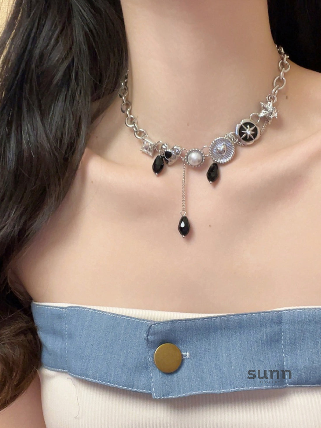 Alecia Crystal Button Heart Necklace [D8U1J6HC]