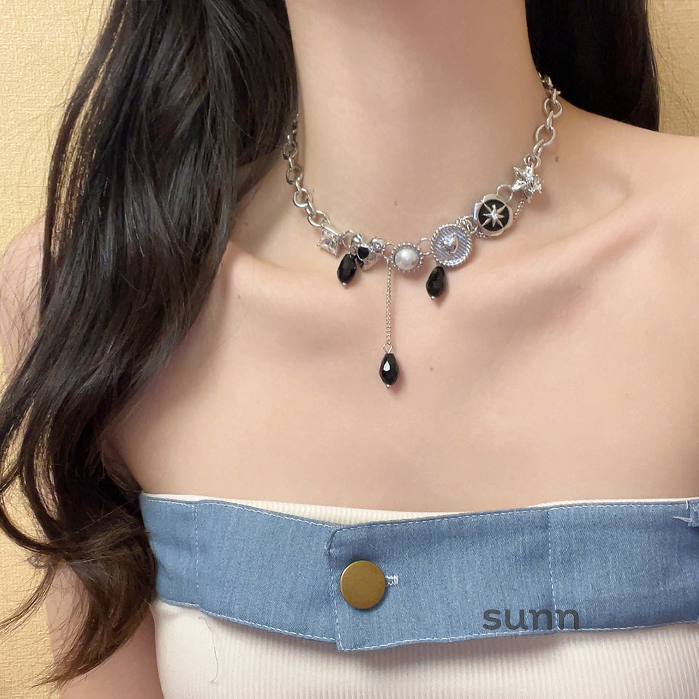 Alecia Crystal Button Heart Necklace [1D0B2H18]