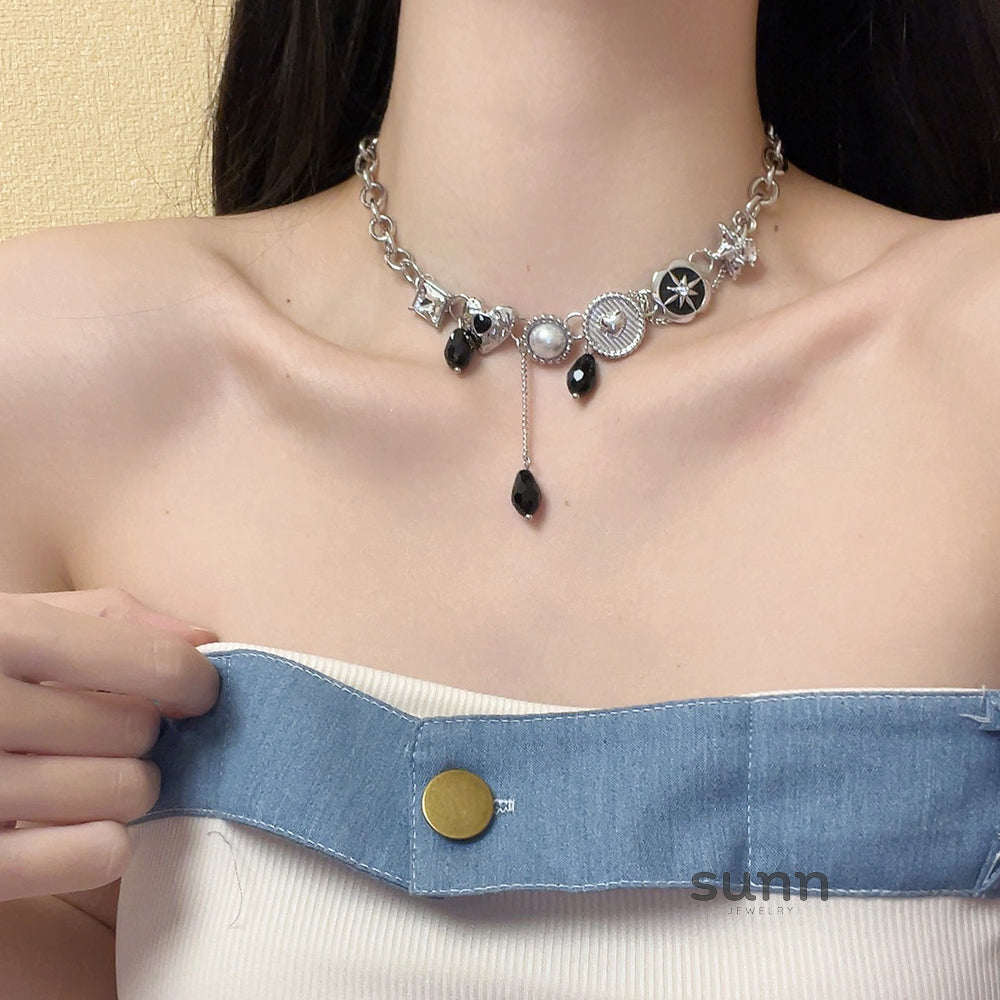 Alecia Crystal Button Heart Necklace [T7EPK081]