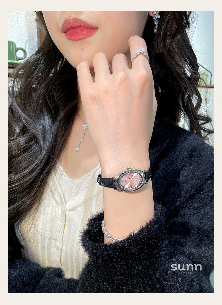 Aleeyah Oval Leather Watch [H7O3BE3R]