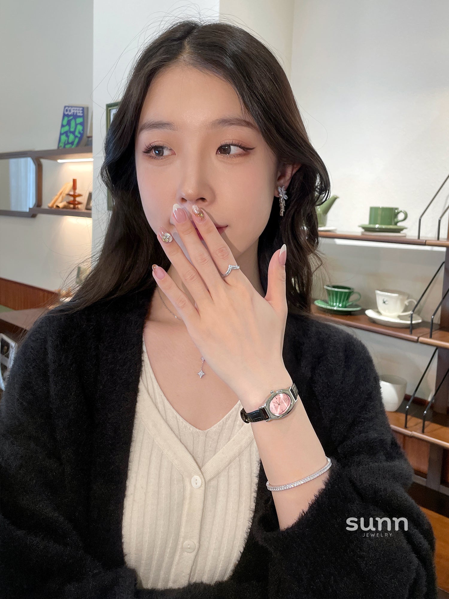 Aleeyah Oval Leather Watch [2AE8KICV]