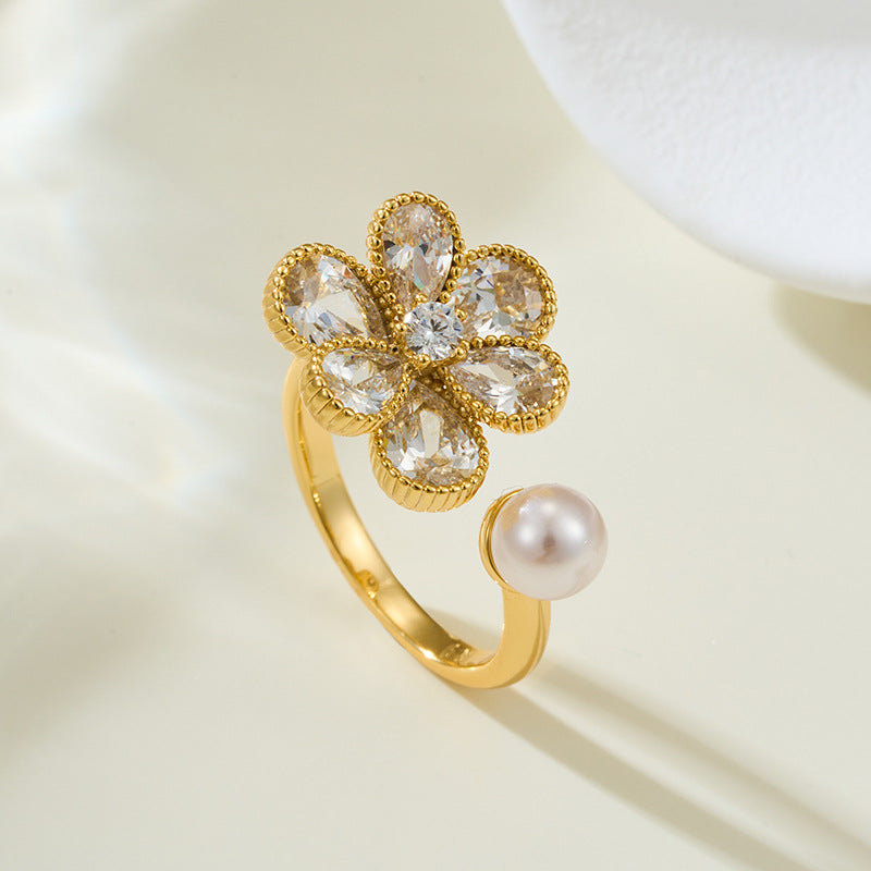Aleia Floral Pearl Ring [D2G6TAS7]