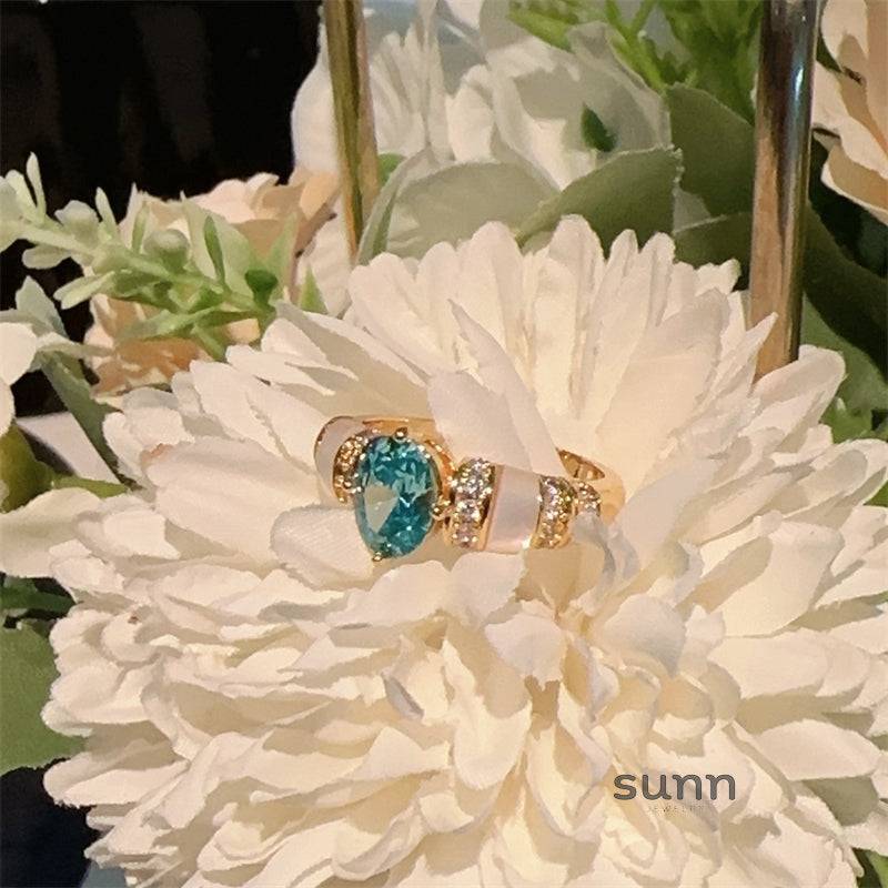 Aleia Luxe Gemstone Ring [M7CZ2OLU]