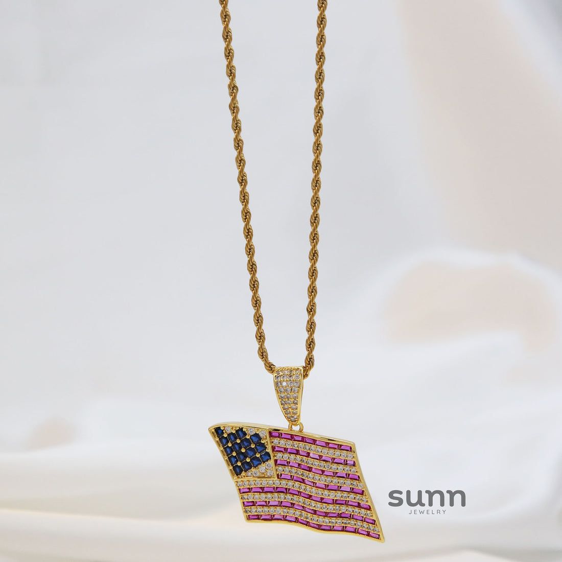 Aletheia Zircon Flag Pendant Necklace [B96OYZ1U]