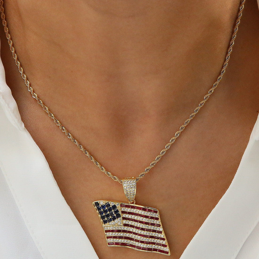 Aletheia Zircon Flag Pendant Necklace [B96OYZ1U]
