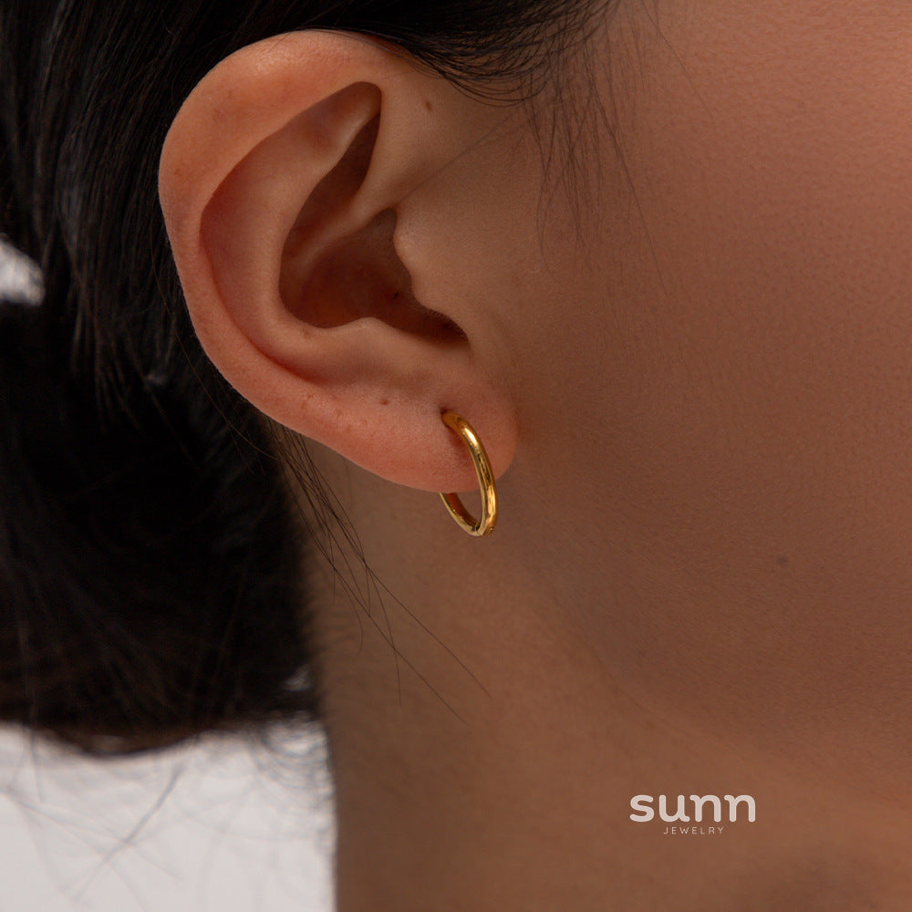 Alexandra Dainty Heart Earrings [F3KUI1CV]