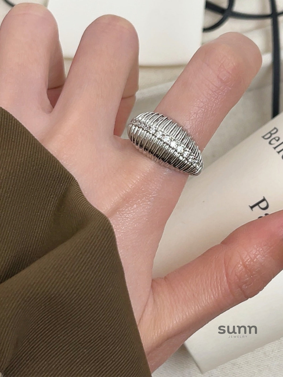 Alexandra Threaded Open Ring [YNB1FVZM]
