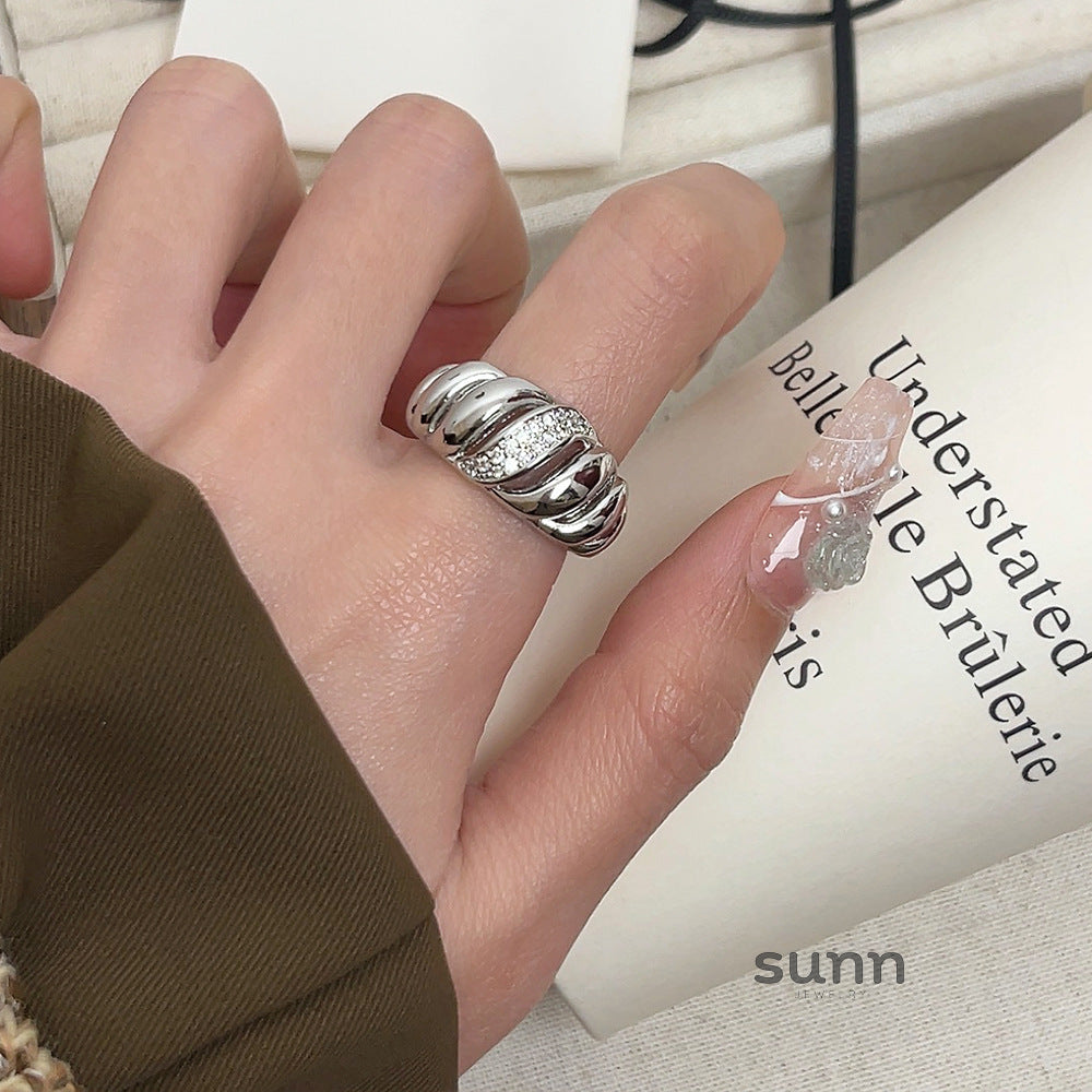 Alexandra Threaded Open Ring [43SX9CL4]