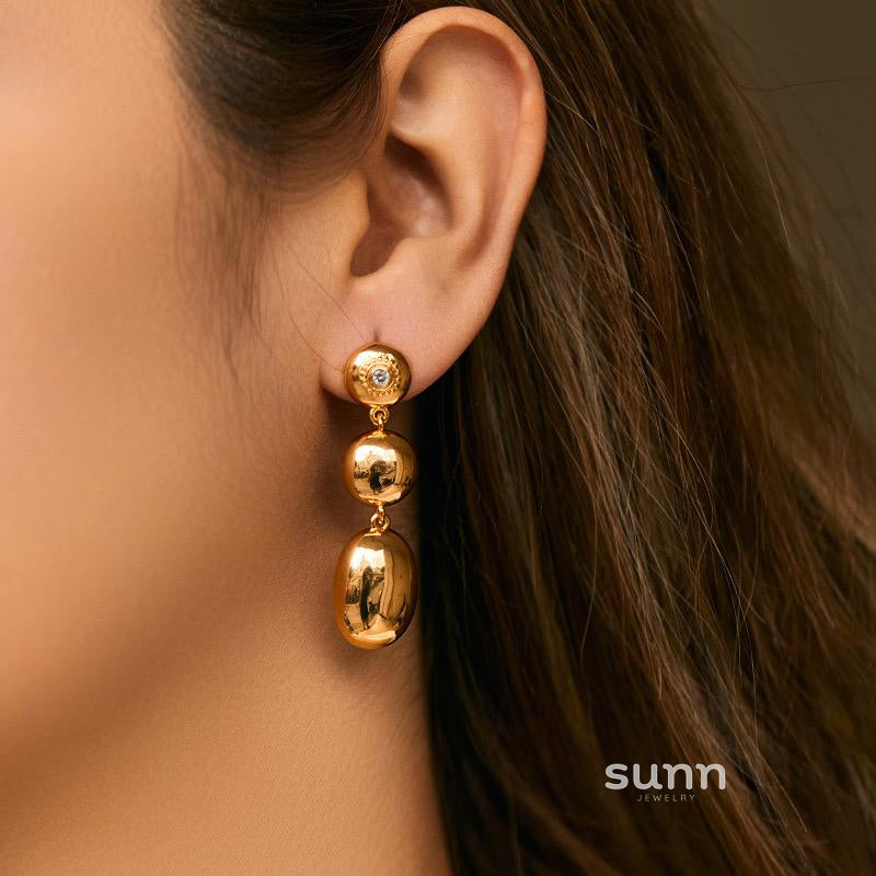 Alexis Oval Zircon Earrings [T9WP6W3I]