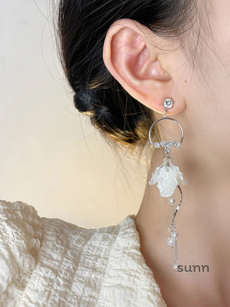 Alexzandria Floral Pearl Drop Earrings