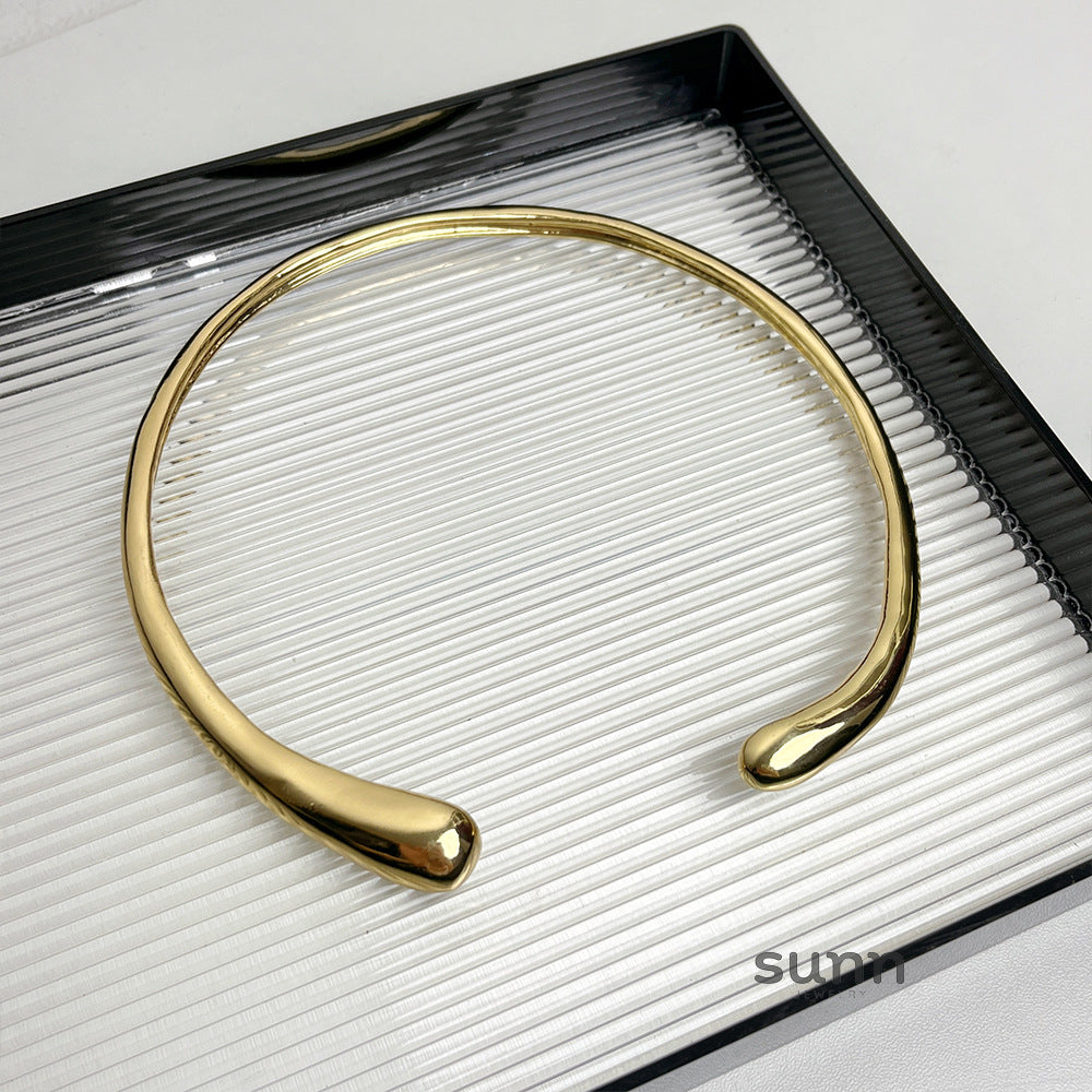 Alexzandria Modern Open Choker [CM0ZG1ME]