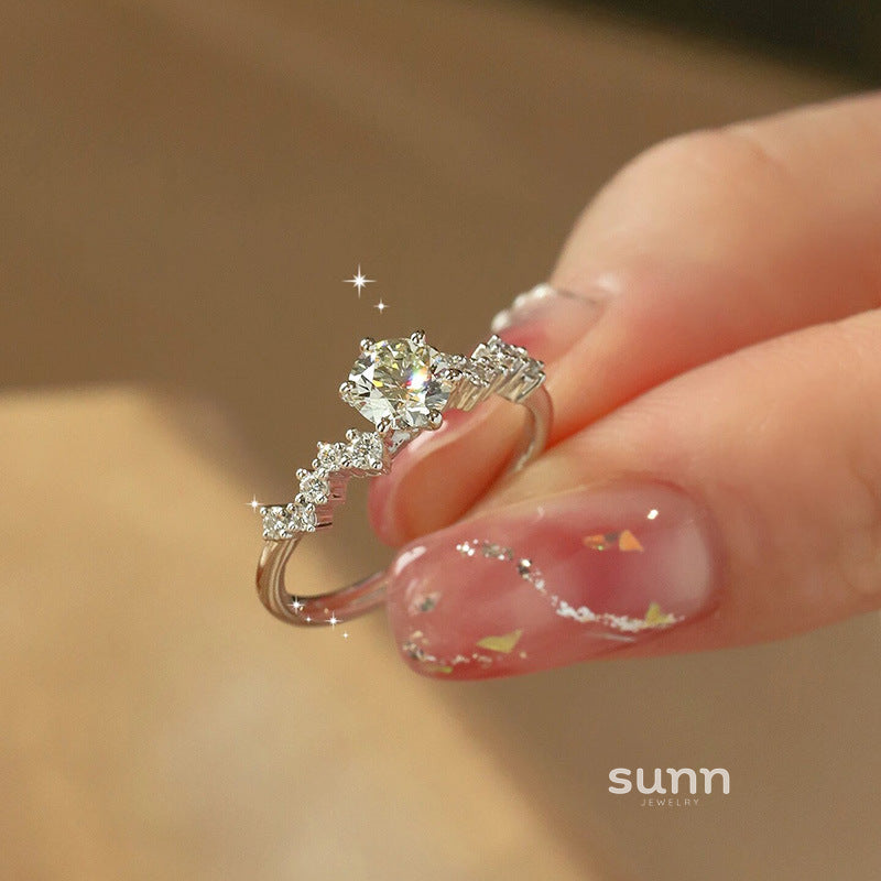 Aleyda Sparkling Halo Ring [BJP6IL19]