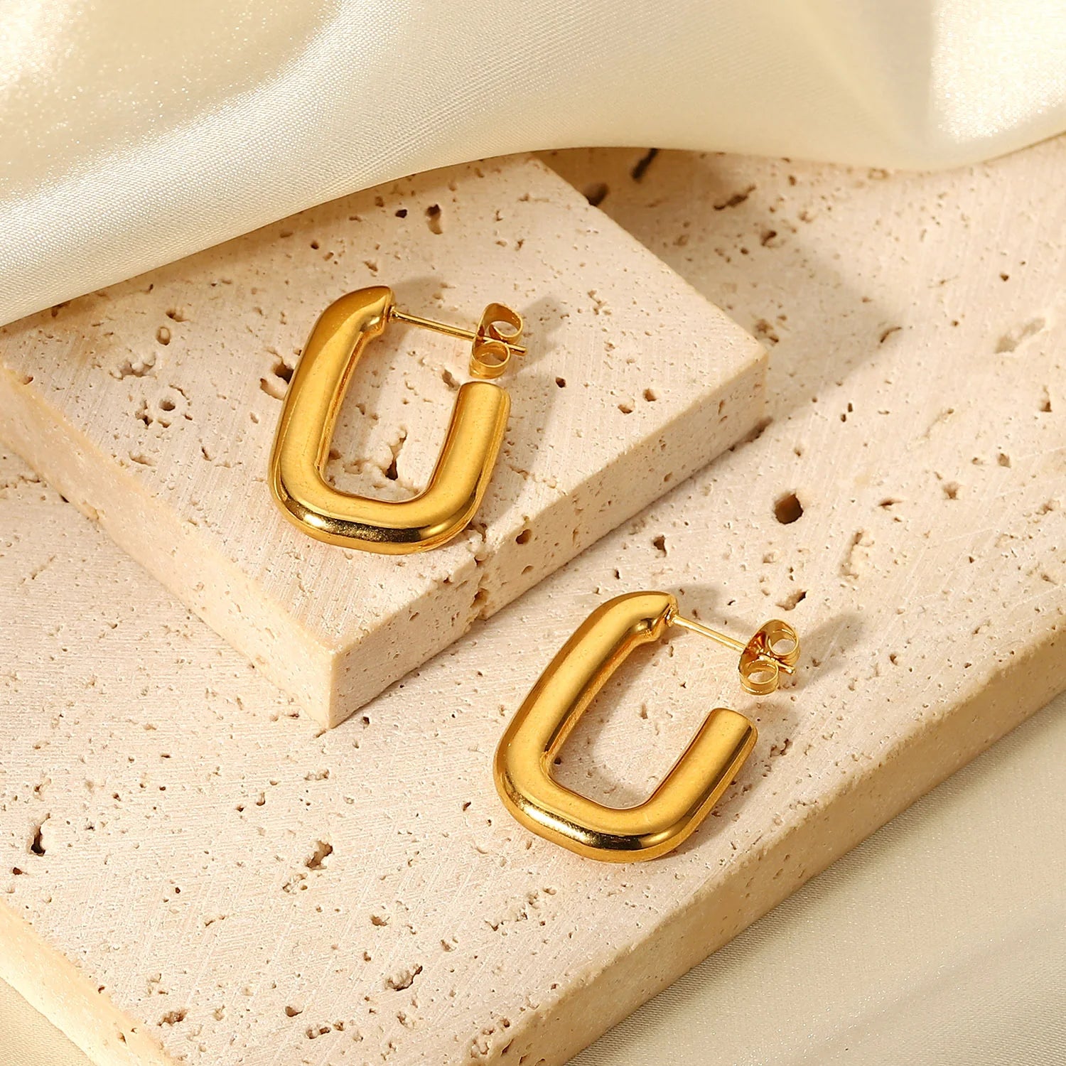 Aleysha Square Hoop Earrings