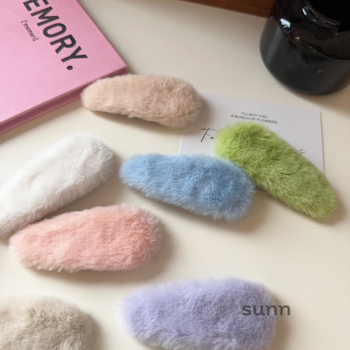 Aleyza Plush Water Drop Clip [YDG6LD4Q]