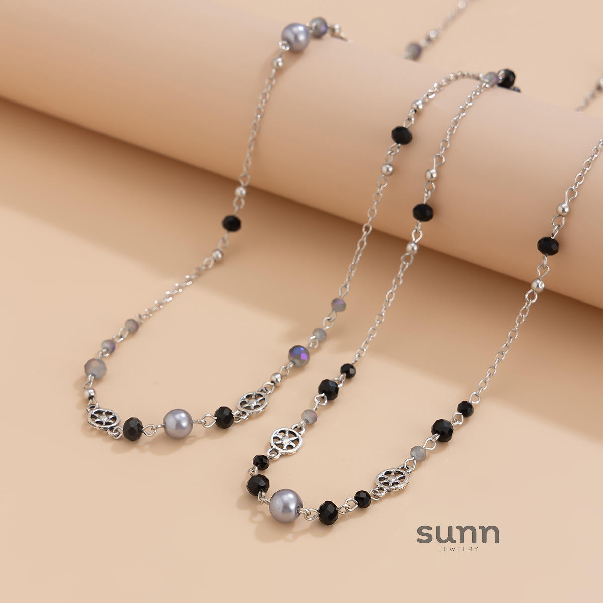 Alicen Pearl Star Chain Necklace [VWIL59RU]
