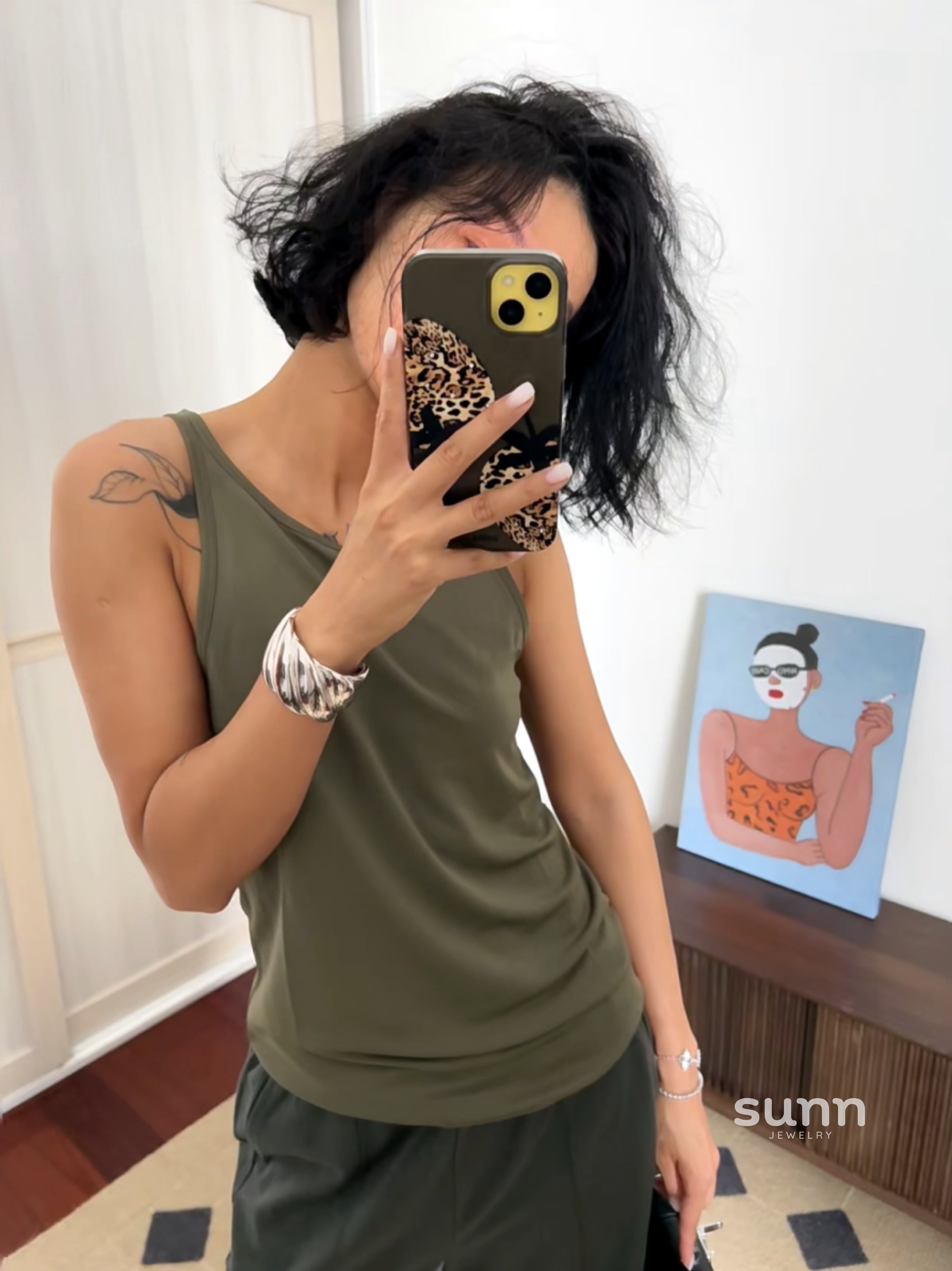 Alinah Wide Textured Cuff [ZQ17L86F]