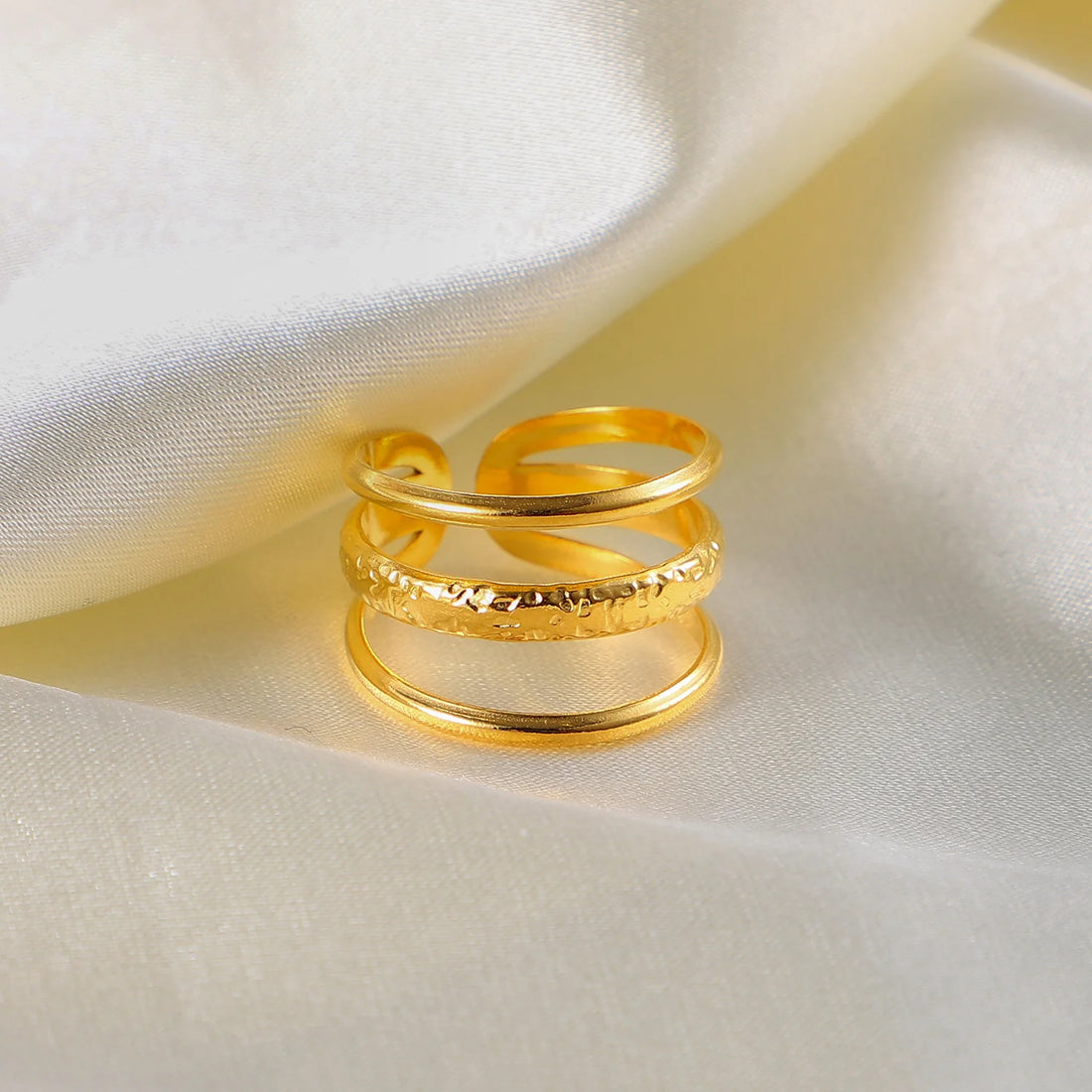 Aline Sculpted Layered Ring