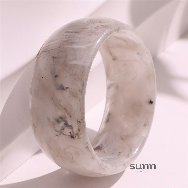 Alisia Swirl Resin Bracelet [I8Q1OLT1]
