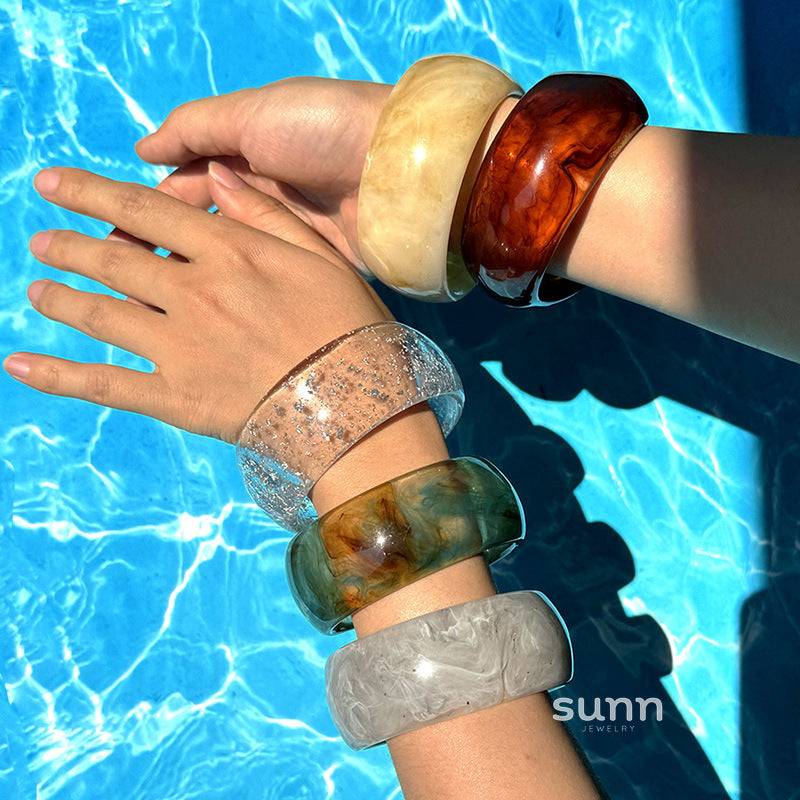 Alisia Swirl Resin Bracelet [ET392LRY]