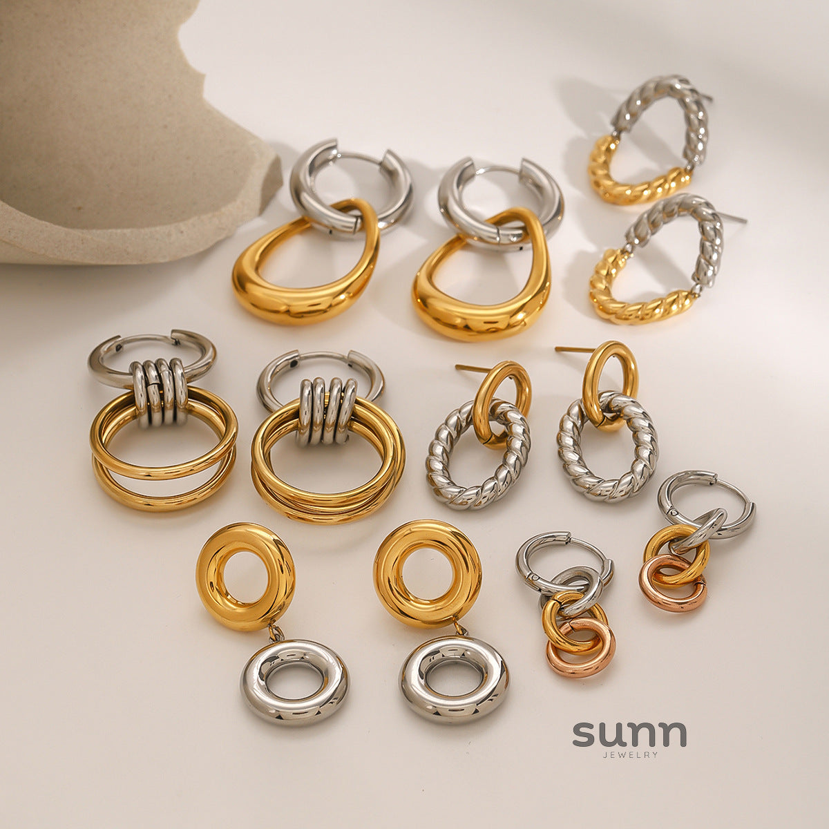 Alivia Colorblock Hoop Earrings [F6R7W8EB]